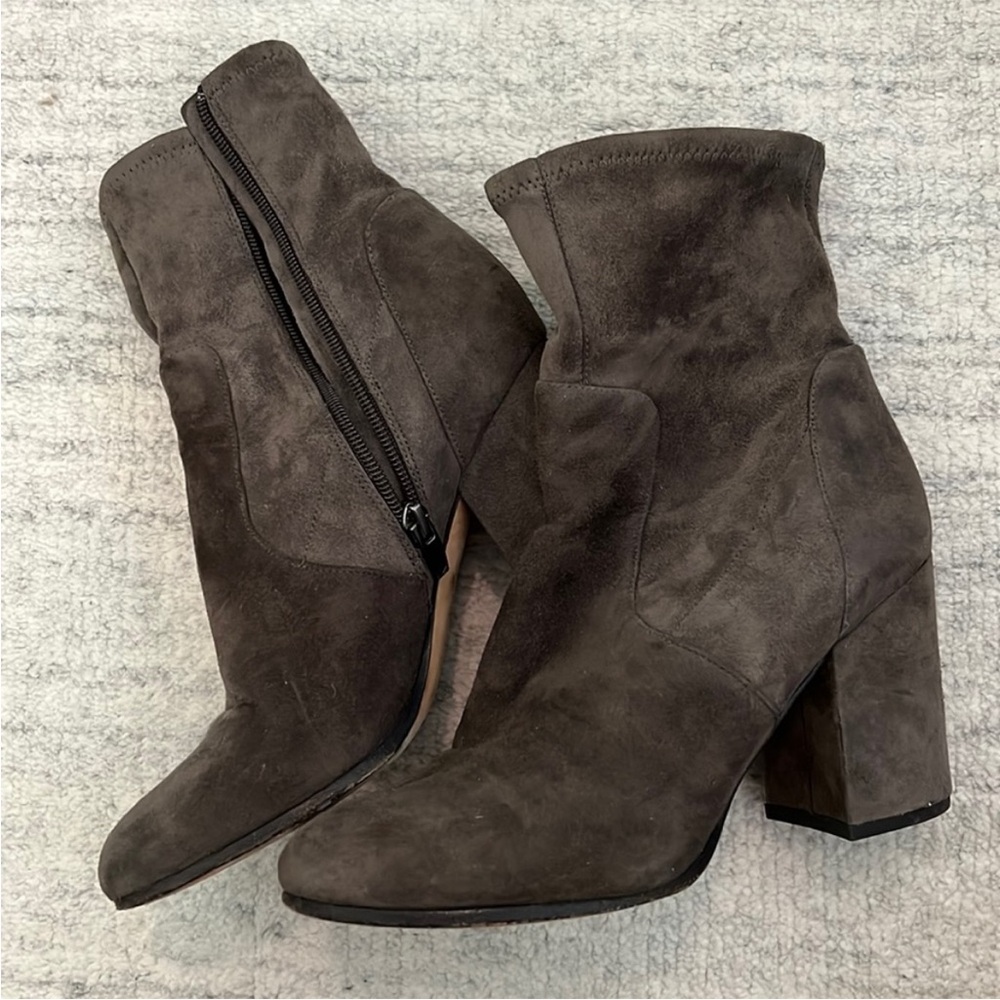 Via Spiga Grey Suede Ankle Boots
